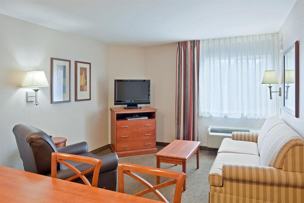 Candlewood Suites Oak Harbor By Ihg Room photo