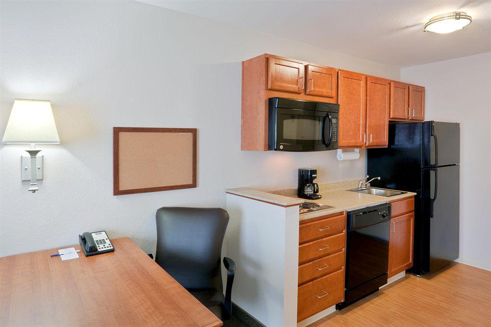 Candlewood Suites Oak Harbor By Ihg Room photo